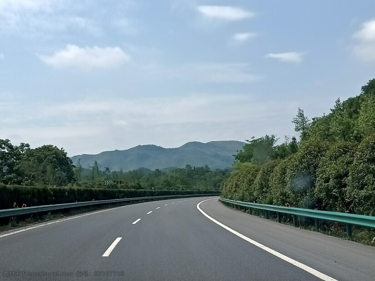 高速公路風景 高速公路 風景 春天 藍天 白云 自然 自然景觀 自然風景