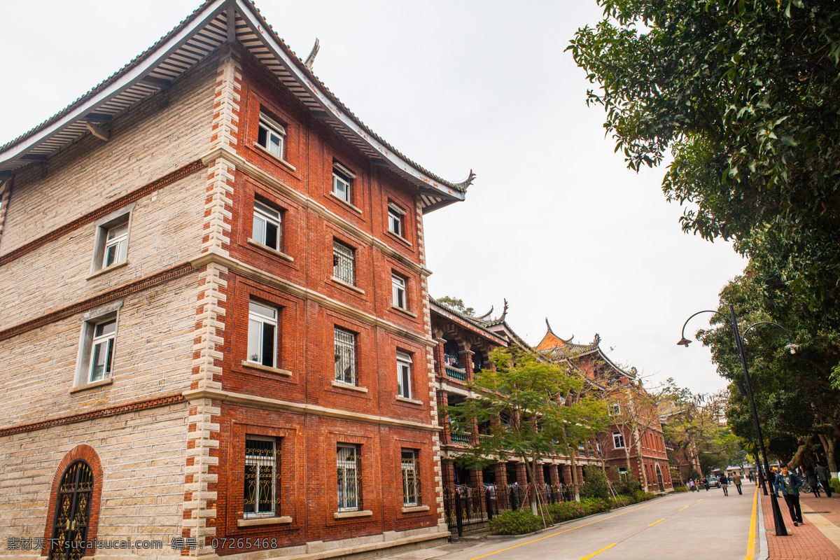 廈門大學(xué) 廈大 福建 廈門 大學(xué)校園 校園風(fēng)光 重點大學(xué) 旅游 自助游 建筑攝影 國內(nèi)旅游 旅游攝影 白色
