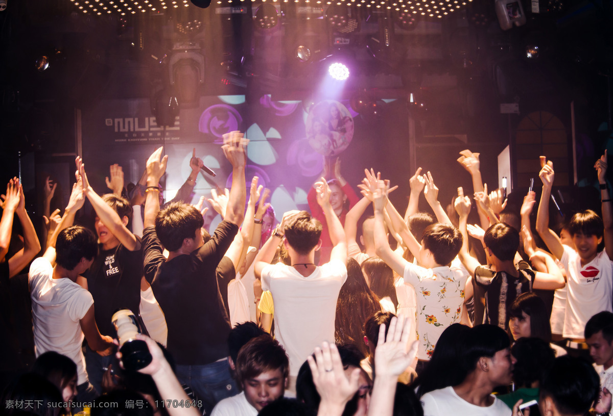 酒吧現(xiàn)場(chǎng) 火爆氣氛 dj 音樂(lè)會(huì) 人氣 文化藝術(shù) 影視娛樂(lè)