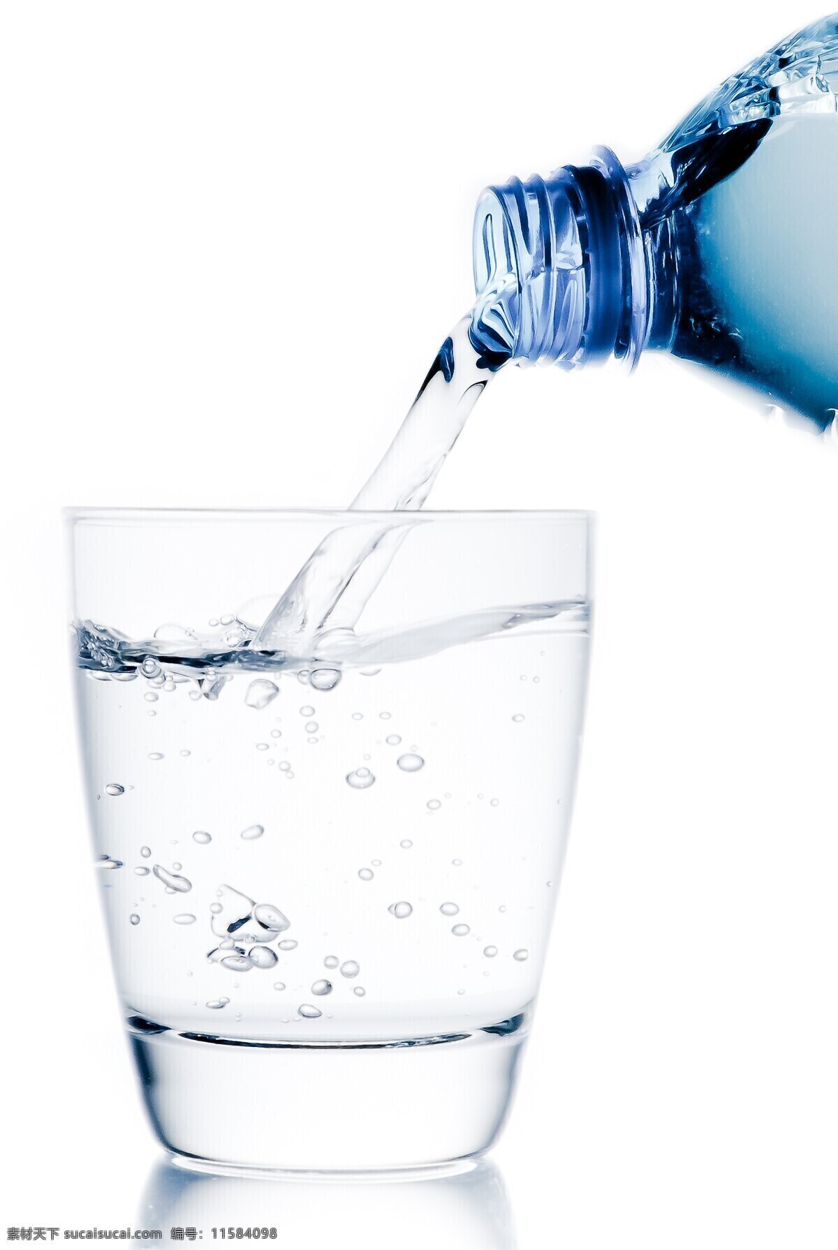 杯子 里 倒水 高清 玻璃杯 礦泉水 生活用品 純凈水 高清圖片 礦泉水瓶 優(yōu)質(zhì)飲用水 飲用水 生活百科 生活素材