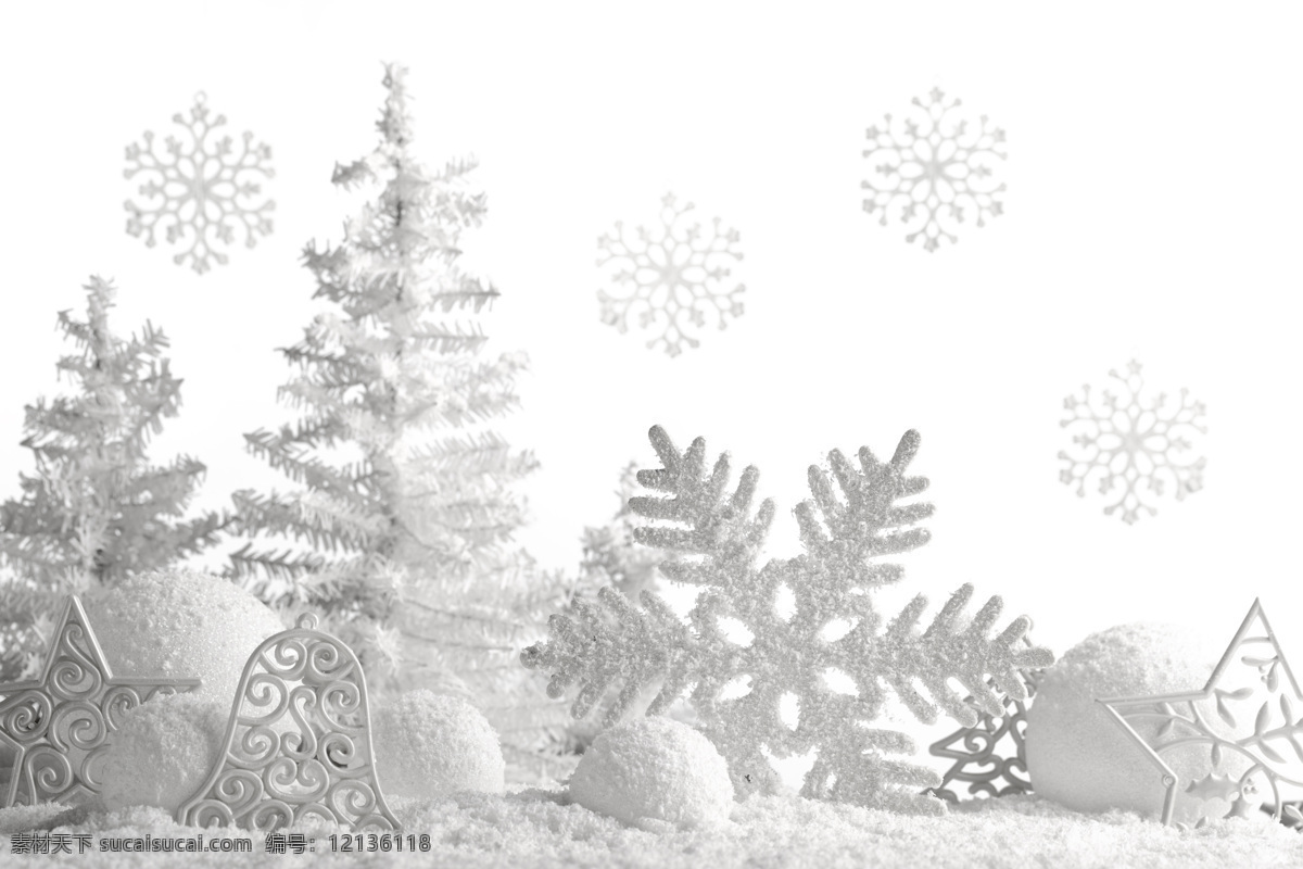 圣诞节 雪花 饰品 圣诞球 圣诞节背景 雪地背景 圣诞节装饰品 节日庆典 生活百科 白色