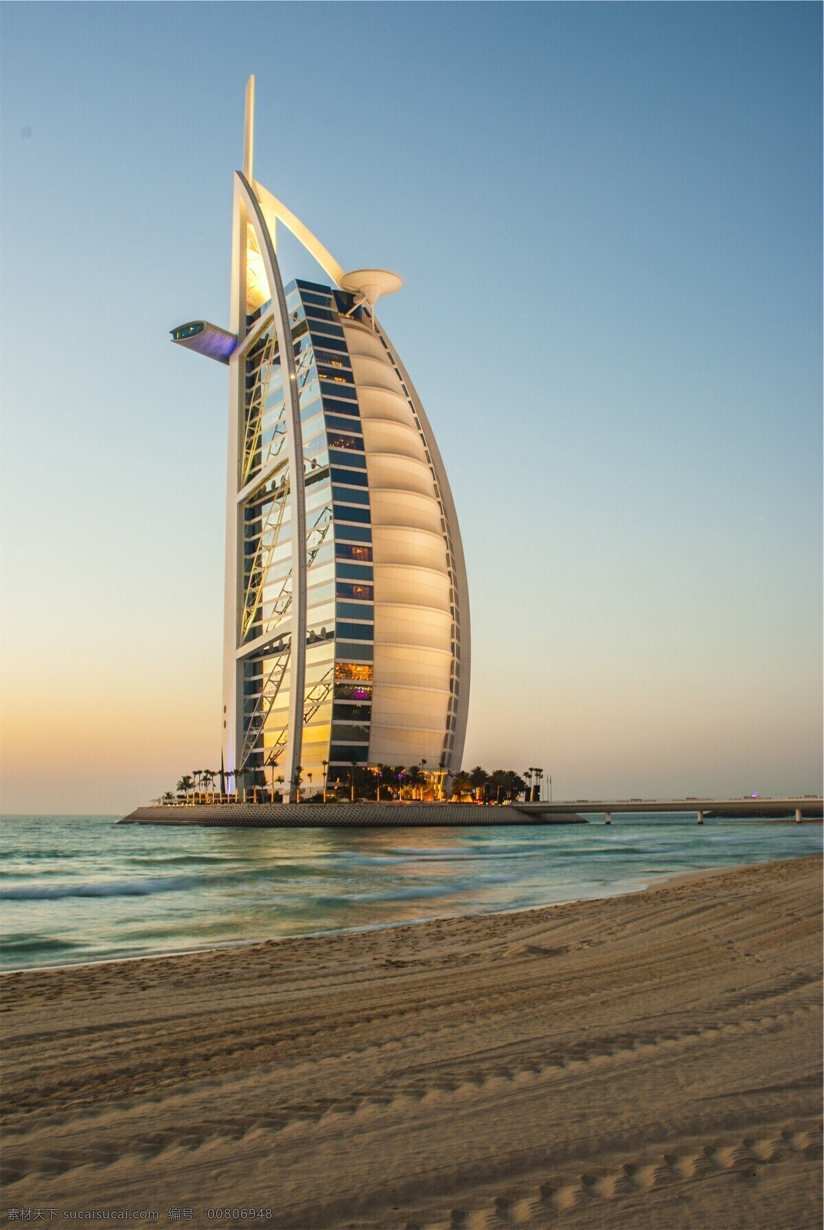 迪拜帆船酒店 迪拜 酒店 帆船酒店 海滩 蓝天 旅游摄影 国外旅游
