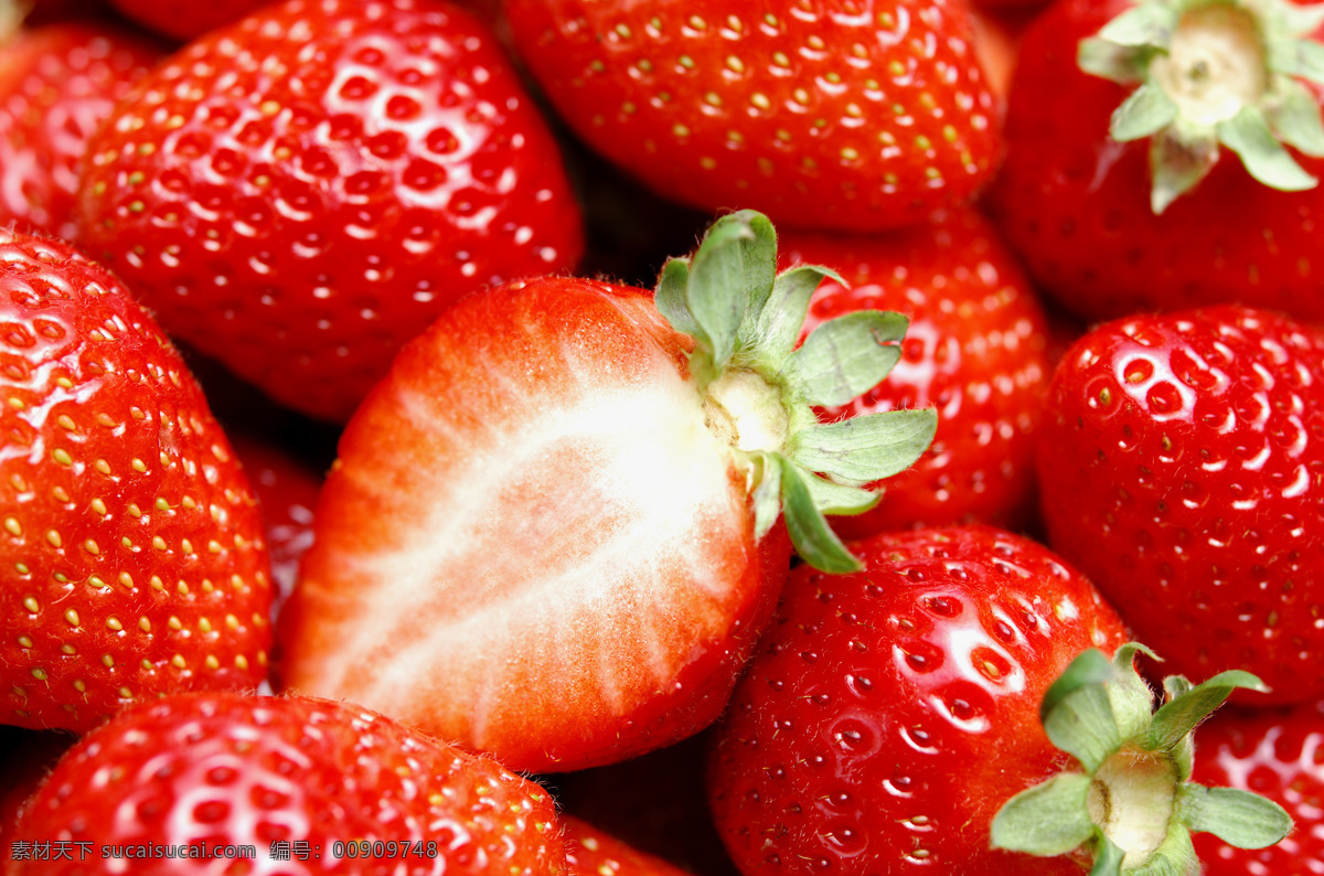 水果免费下载 草莓 高清 红色 水果 诱人 切开 风景 生活 旅游餐饮