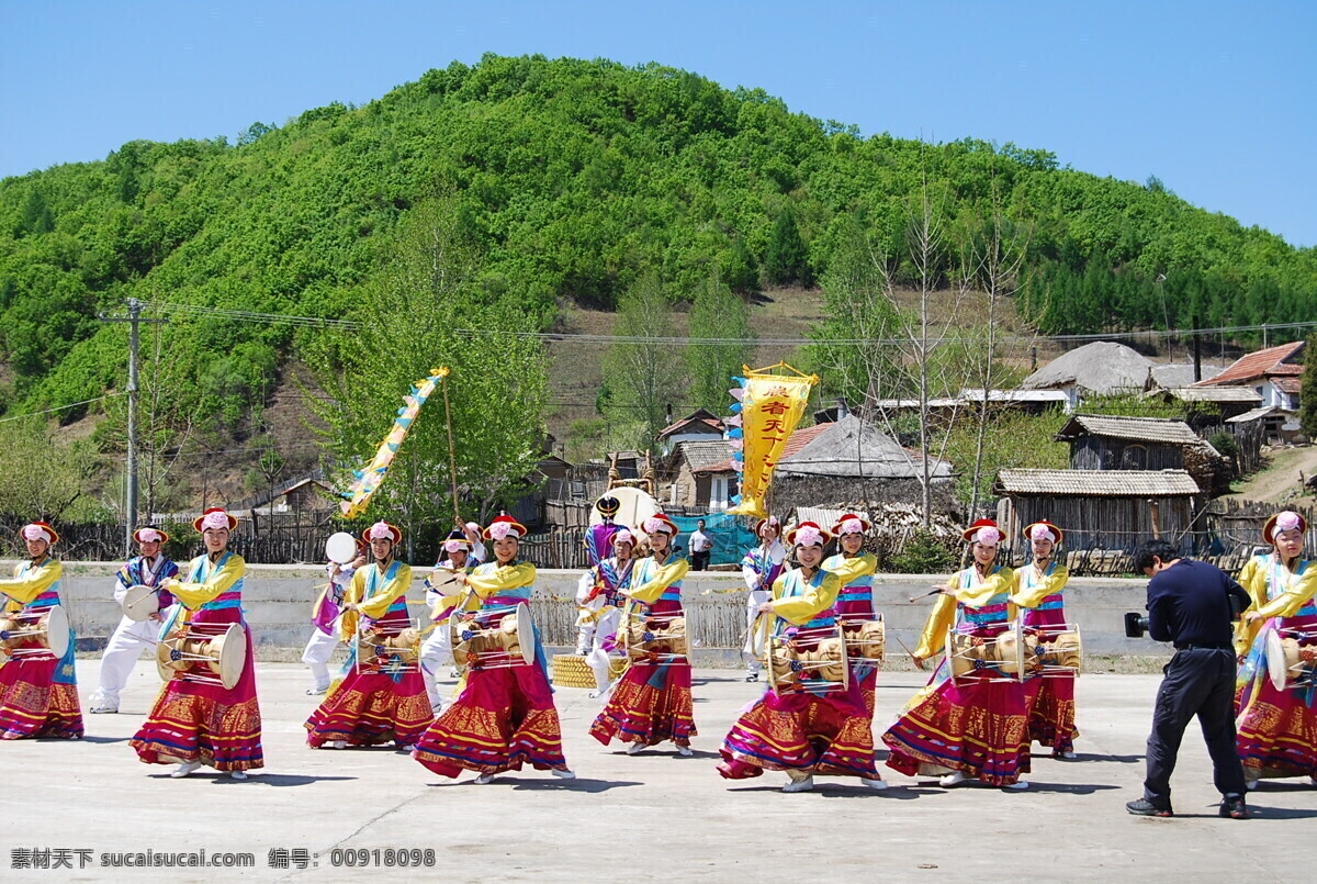 民族文化 少数民族 跳舞的女人 文化艺术 舞蹈 舞蹈音乐 民族特色 象帽舞 朝鲜族舞蹈 民族艺术 民族舞蹈 长鼓舞 节日舞蹈 psd源文件