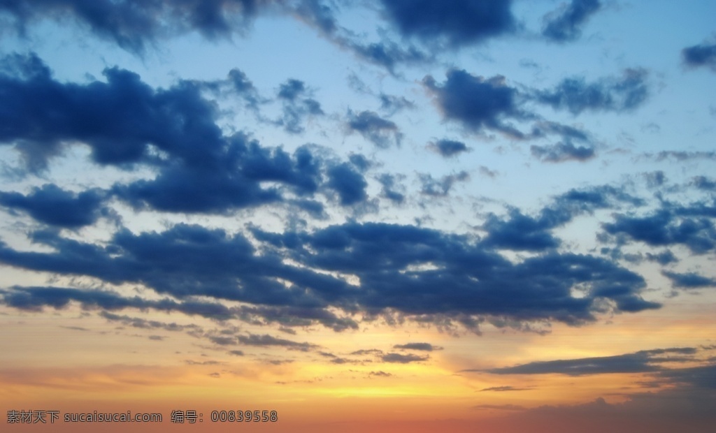 夕阳云彩 天空 夕阳背景 云彩背景 彩霞云背景 旭日夕阳 彩霞背景 天空背景 底纹 天空底纹 彩色天空 晚霞 日出 日落 夕阳 晨曦 波光粼粼 风景画 装饰画 火烧云 空 橙红 云 黄昏 傍晚 朝霞 自然景观 自然风景