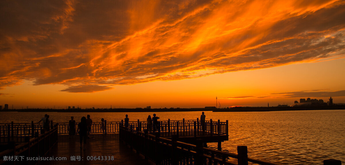 东丽湖晚霞 东丽湖 晚霞 风光 湖面 水 树 自然景观 自然风景