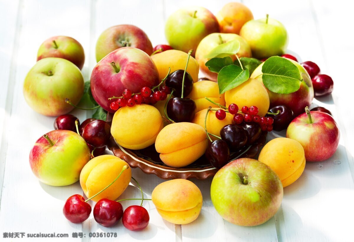 新鲜水果 新鲜 水果 大杂烩 黄桃 桃子 苹果 樱桃 车厘子 瓜果 天然 摆拍 一盘水果 生物世界