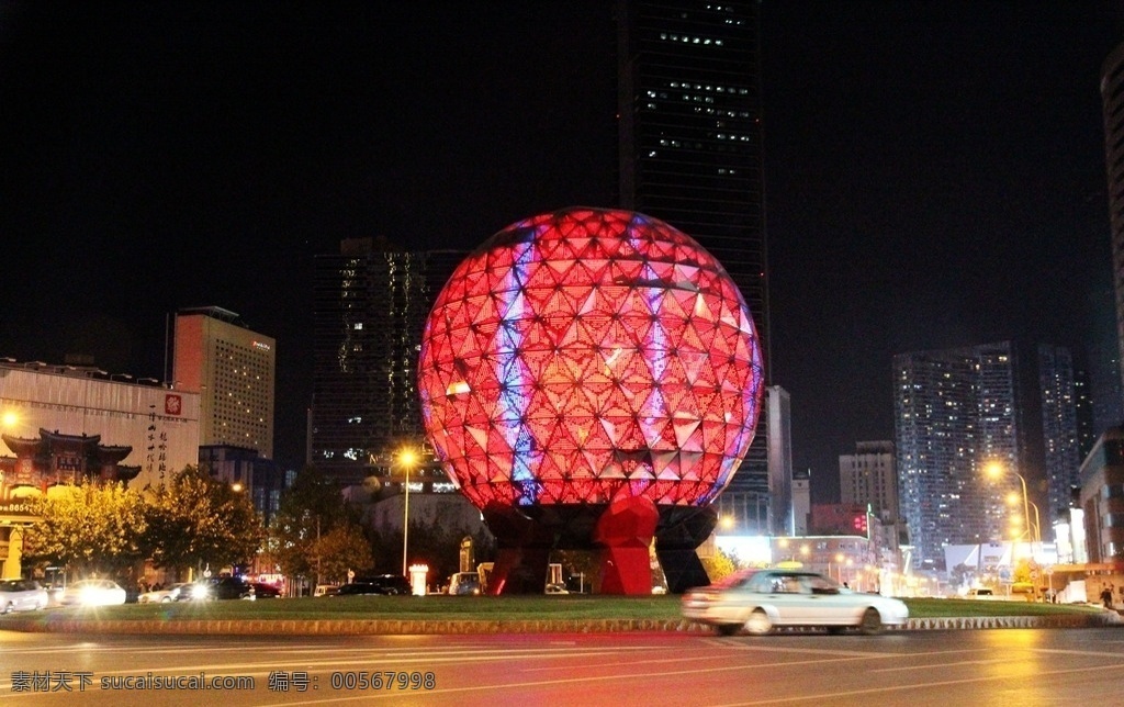 大连 大连夜景 大连风景 城市风光 都市风景 风景 景观 霓虹灯 夜景 友好广场 广场 音乐广场 水晶球 欧洲建筑 俄罗斯建筑 旅游摄影 国内旅游