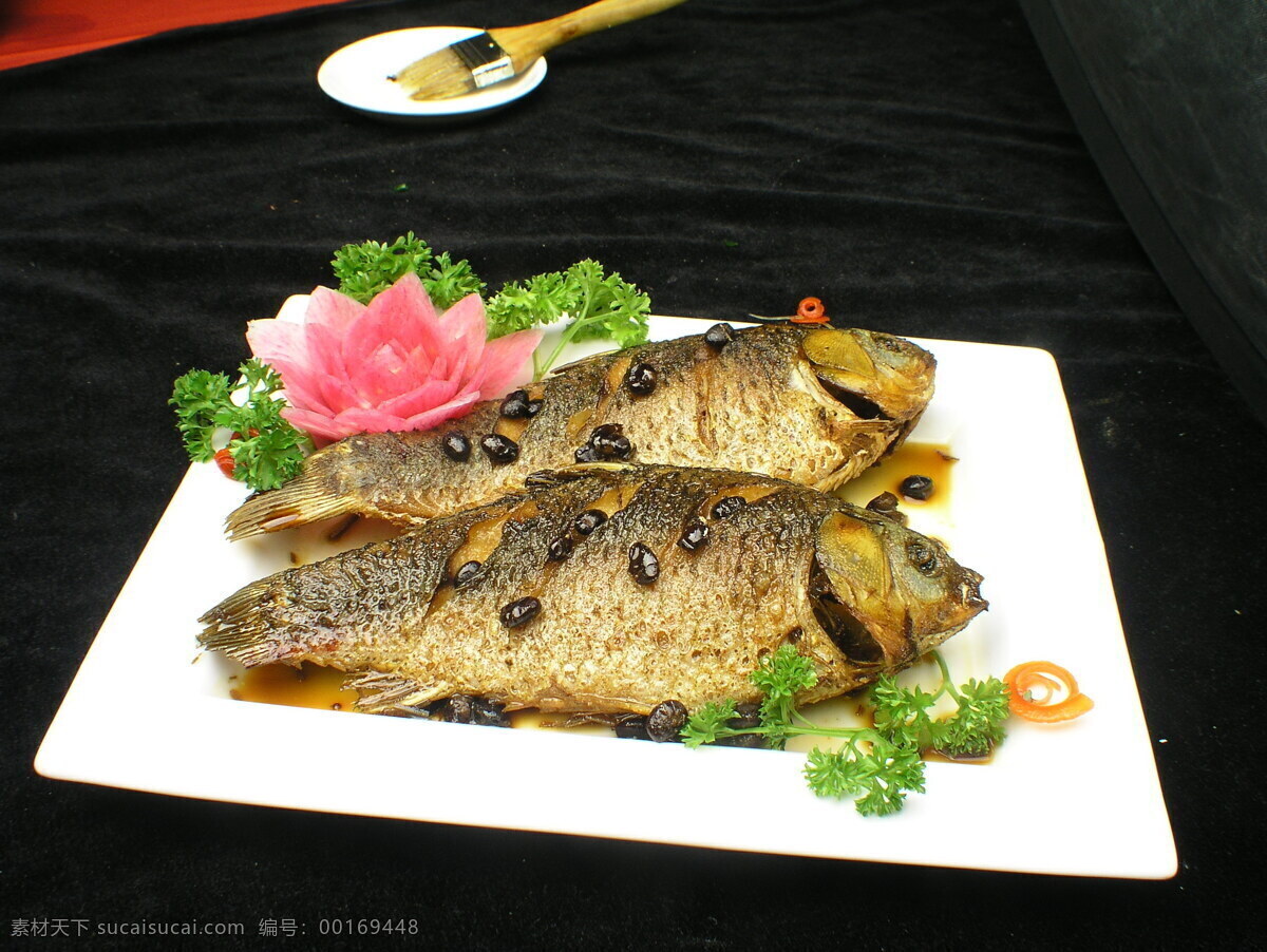 豉 香 鲫鱼 豉香鲫鱼 油炸鱼 中华美食 中国美食 美味佳肴 鱼肉美食 餐饮美食