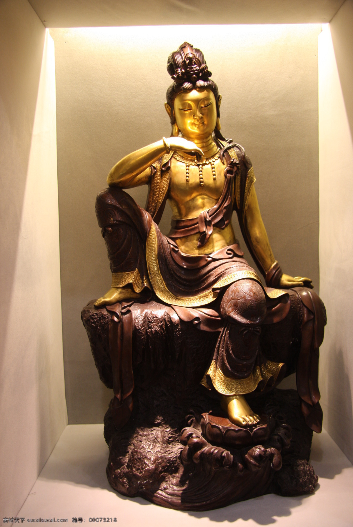 菩萨 雕塑 工艺品 美术 文化艺术 宗教信仰 工艺美术精品