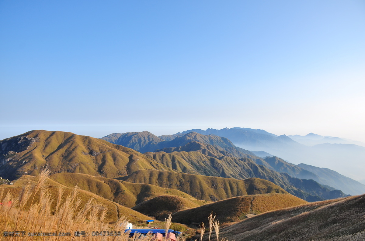 萍乡 武功山 武功 山 风光 山顶 晴空 烟雨武功山 魅力武功山 唯美 风景 高山草原 草原 绿地 草甸 蓝天 白云 江西武功山 旅游摄影 国内旅游 蓝色