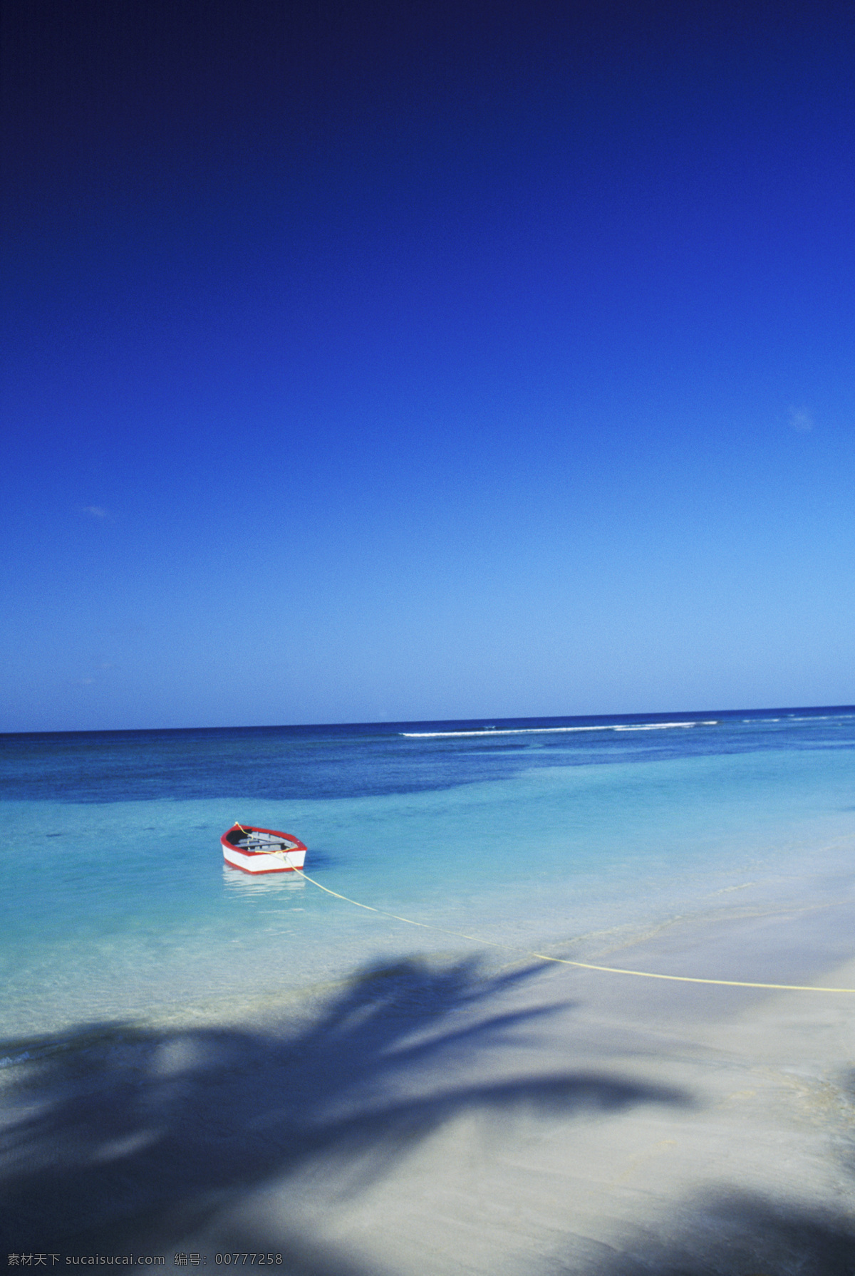 停 海岸 小船 船只 海浪 大海 漂亮 美景 风景 岸边 加勒比海岸 高清图片 大海图片 风景图片