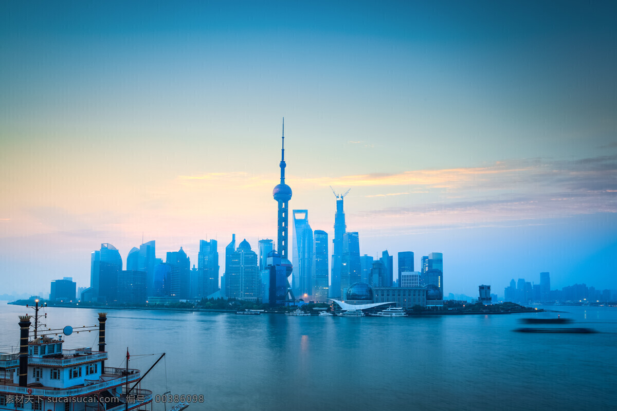 夕阳下的上海 夕阳 上海 海边 高楼 东方明珠 电视塔 城市 中国城市 建筑设计 环境家居 青色 天蓝色