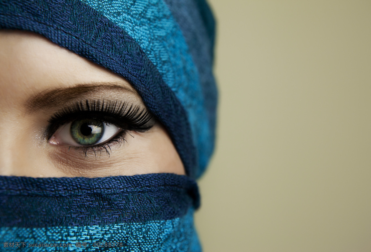 蒙面 女性 眼部 特写 阿拉伯女性 伊朗女性 外国女性 头巾 装扮 女人 美女图片 人物图片