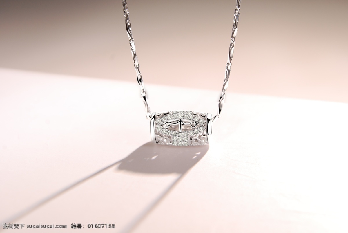 首饰 项链 钻石 镶嵌 如意珠 钻石项链
