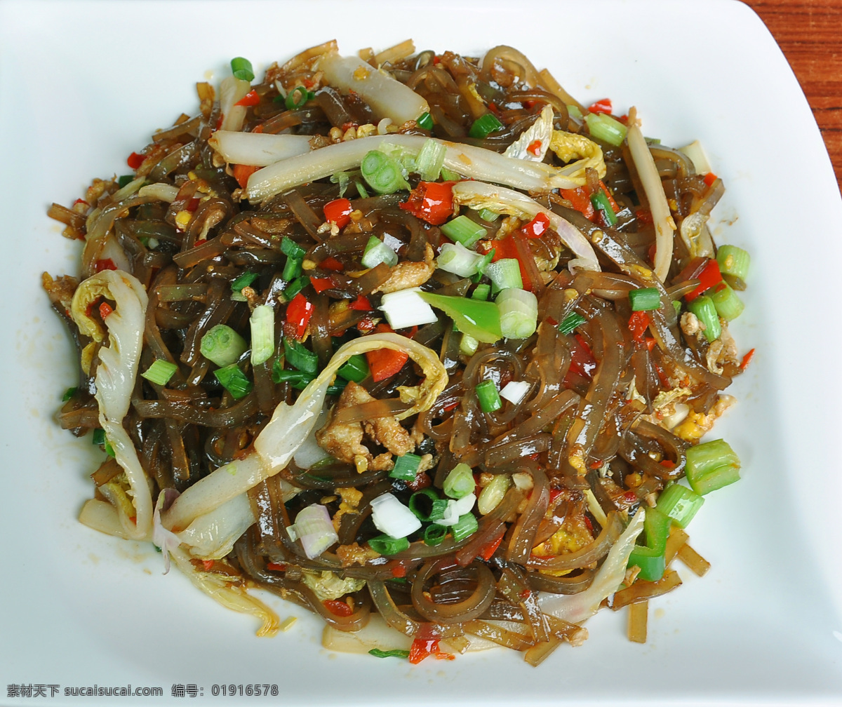 炒酸辣粉 酸 辣 粉 酸辣粉 传统美食 餐饮美食 辣椒 葱 鸡蛋 美食摄影