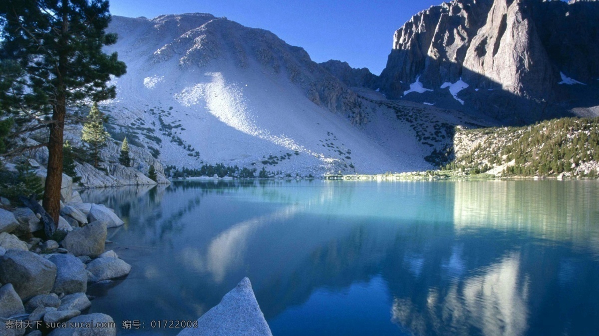 雪山湖泊 雪山 琥珀 水面 自然风光 山水 青山 湖面 桌面 壁纸 背景底纹