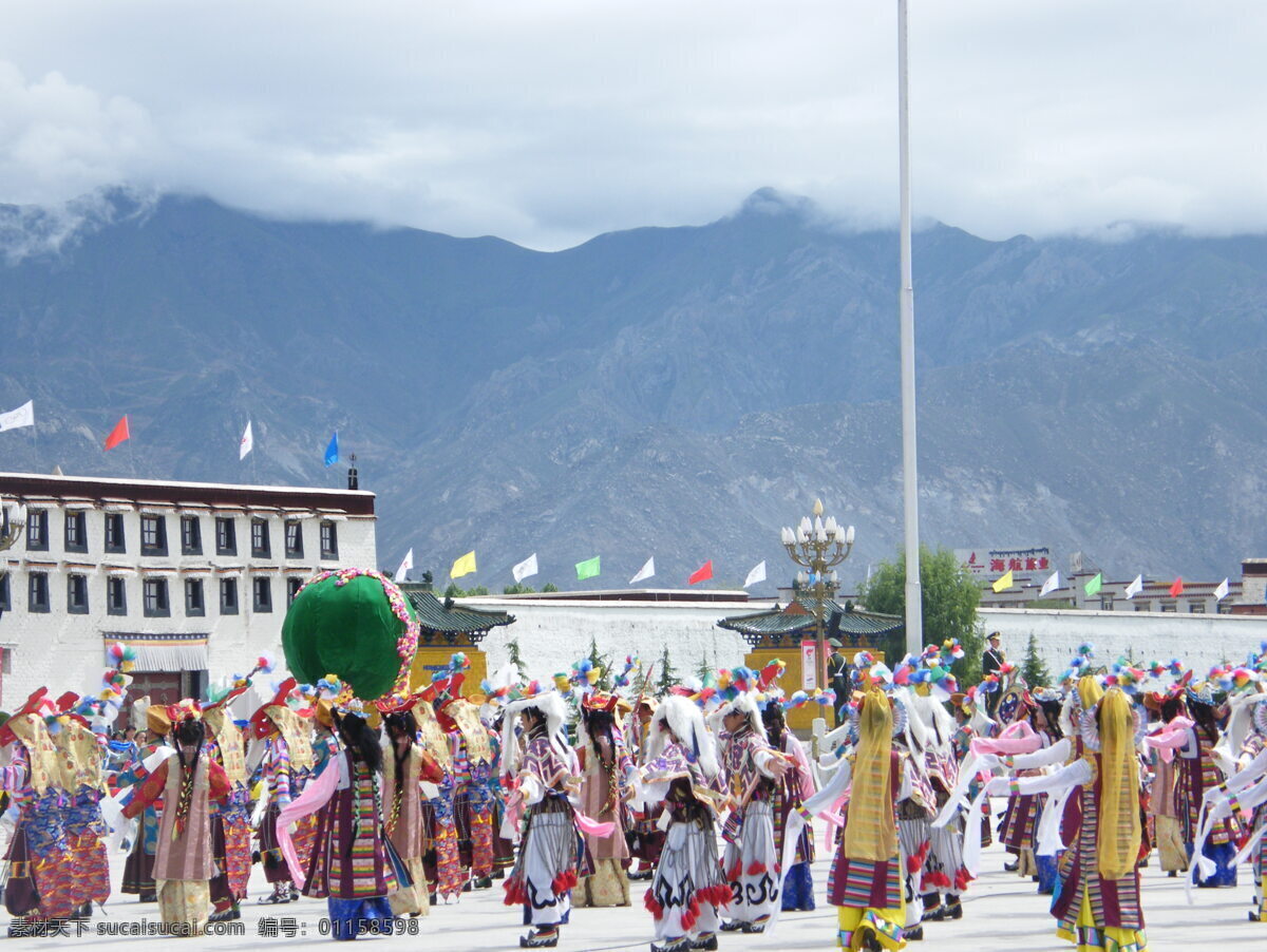 拉萨名族舞蹈 拉萨 西藏 节日 舞蹈 名族服装 文化艺术 节日庆祝 摄影图库 白色