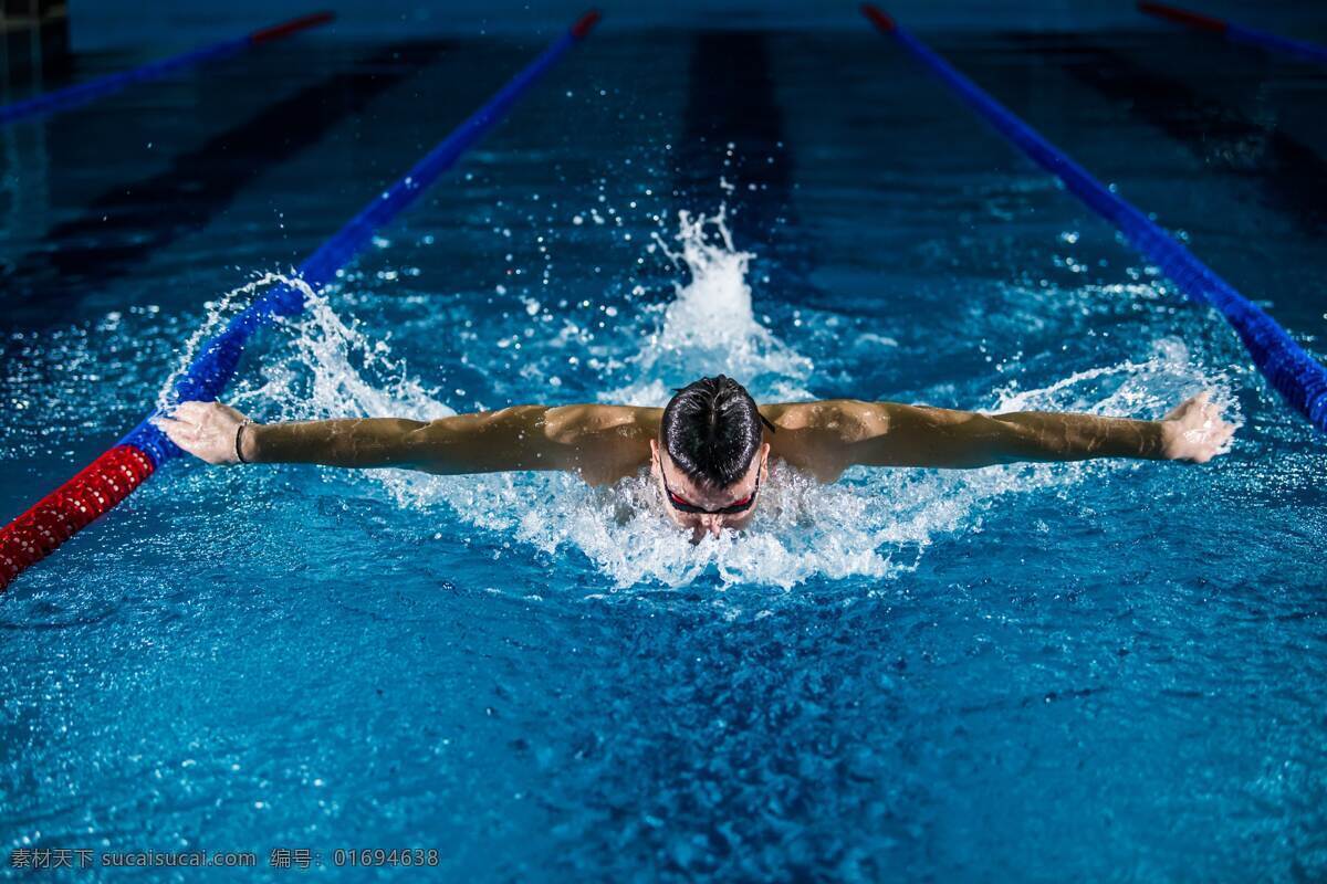 游泳比赛 游泳 游泳池 竞赛 划水 运动员 水花 生活百科 生活素材
