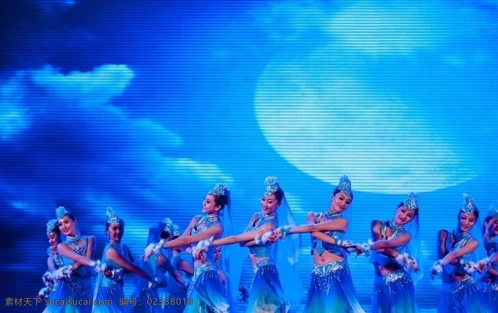 半 月亮 爬 上来 民族 舞蹈 少数 晚会 中国 舞蹈音乐 文化艺术