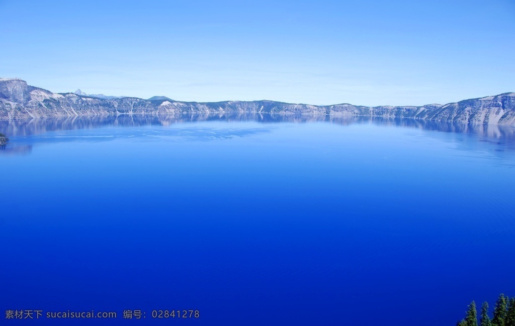 蓝色湖水 摄影素材 风光摄影 风景 美丽景色 湖水景色 湖泊美景 湖泊 湖水 蓝天白云 蓝天 宁静的湖水 风光图片 湖泊素材 湖光水色 山水风景 自然景观