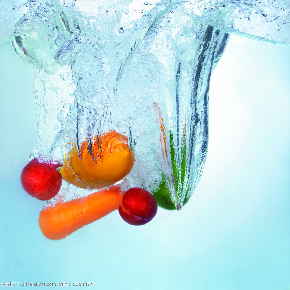 水下 各种 水果 设计素材 水波纹 水花四溅 水底 胡萝卜 芒果 西红柿 油桃 摄影素材 生物世界