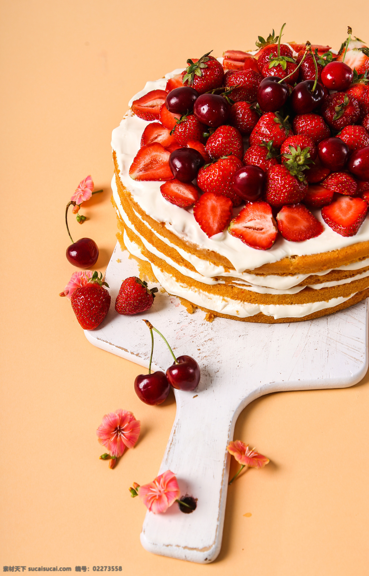樱桃 草莓 蛋糕 樱桃草莓蛋糕 鲜花 花朵 新鲜水果 水果蛋糕 草莓蛋糕 甜品 美食 美味 其他类别 餐饮美食 黄色