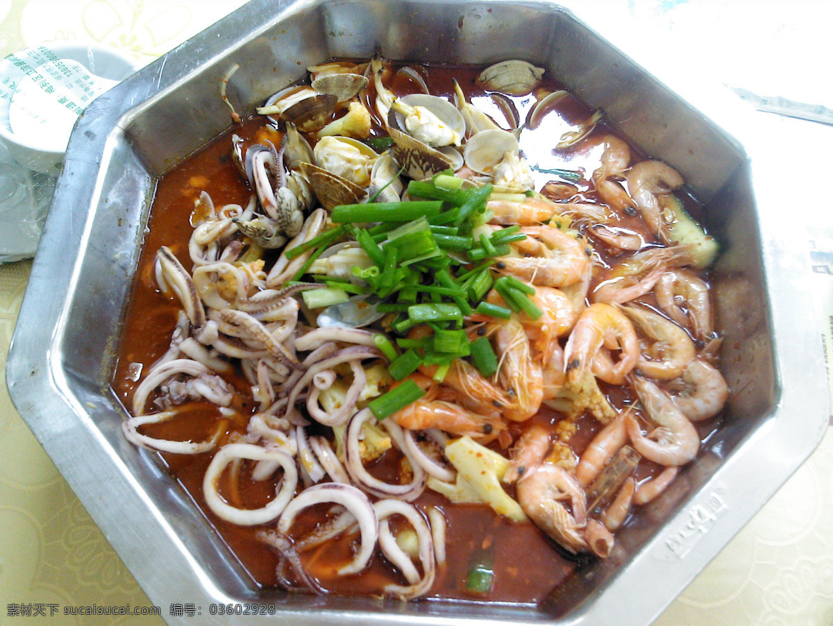 水煮三鲜 香辣 火 美味 特色 硬菜 海鲜 传统美食 餐饮美食