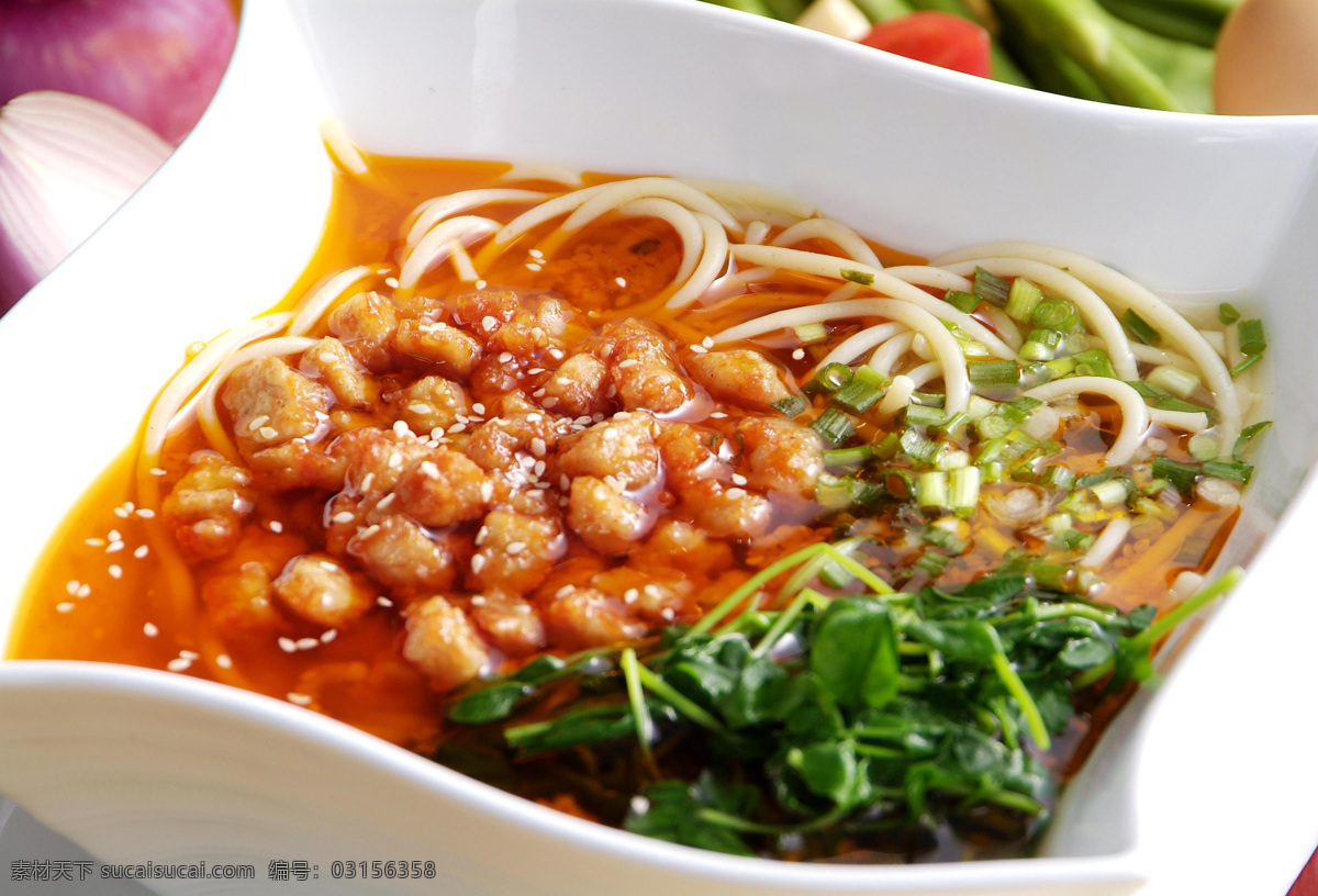 辣肉面 面食 煮面 面条 美食 菜谱 主食 小吃 筷子夹 特色美食 精品美食 菜肴 传统美食 餐饮美食