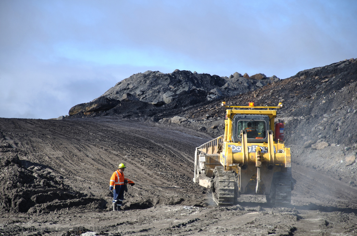 正在 挖 煤 车辆 挖煤 矿 煤碳 木炭 碳 活性碳 燃烧物料 其他类别 现代科技