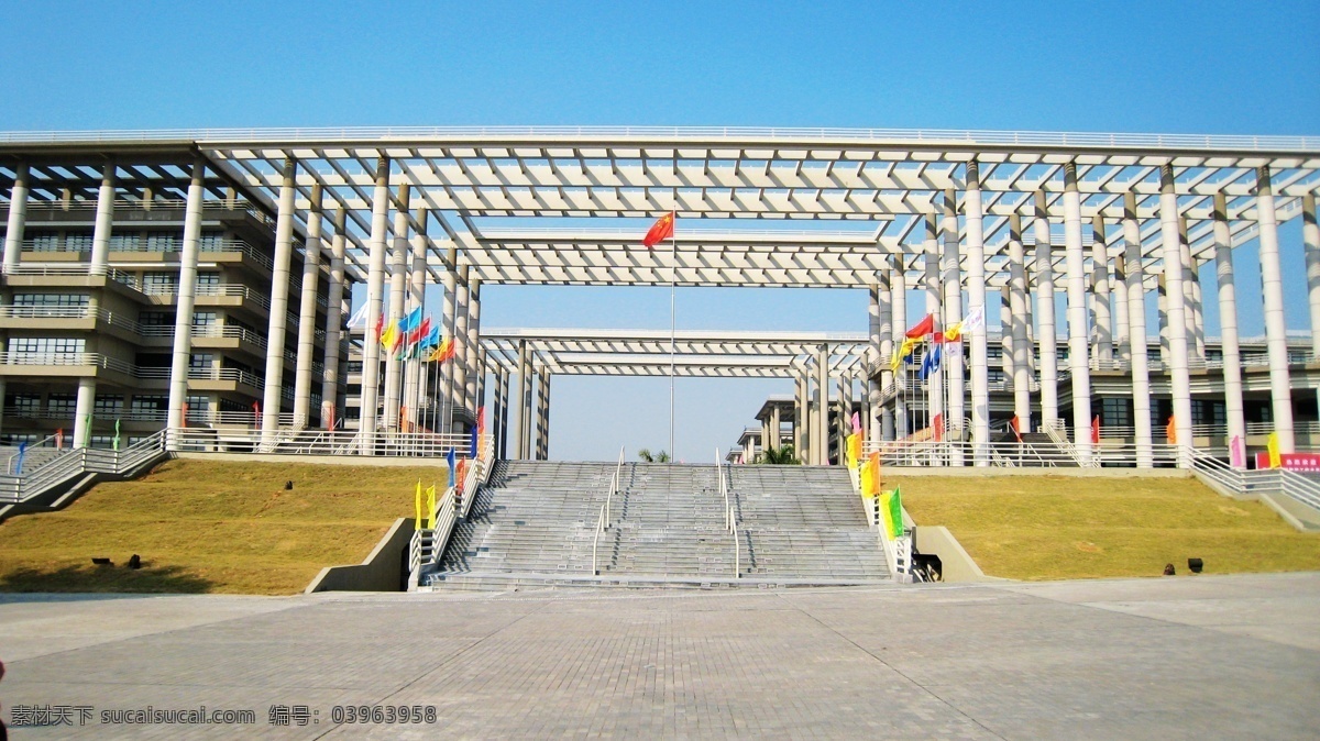 广 工 大学城 校区 正门 广东工业大学 大学 学校 高校 旗杆 国旗 美景 建筑 人文景观 建筑摄影 建筑园林