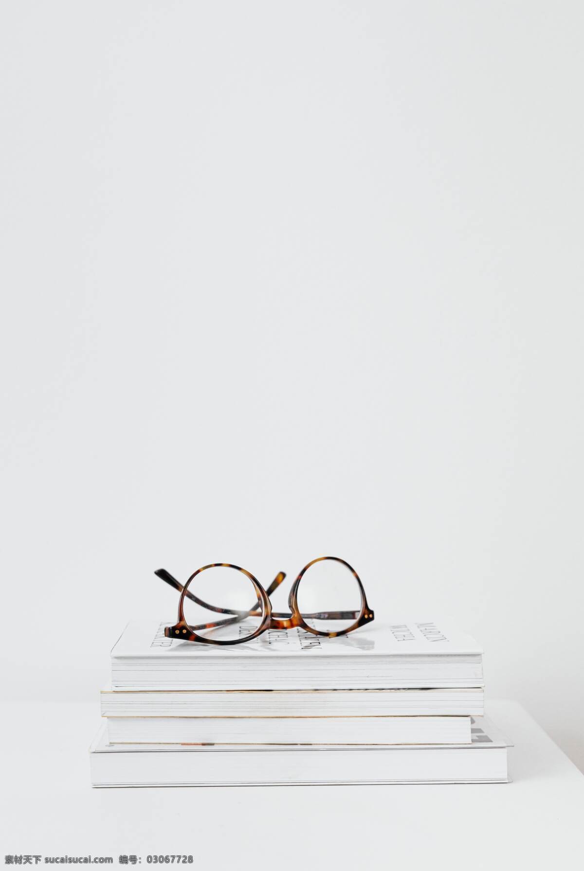 眼镜 学习 书籍图片 书籍 白色 白墙