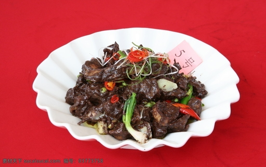 大蒜闷血鸭 大蒜 闷 血鸭 鸭子 辣椒 传统美食 餐饮美食