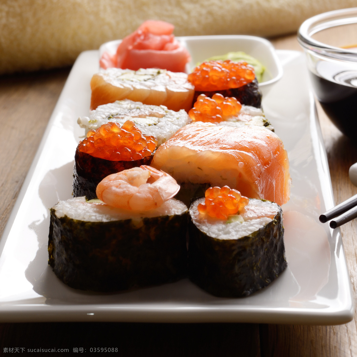 盘子 里 海鲜 寿司 食物 日本料理 西餐美食 餐饮美食 黑色