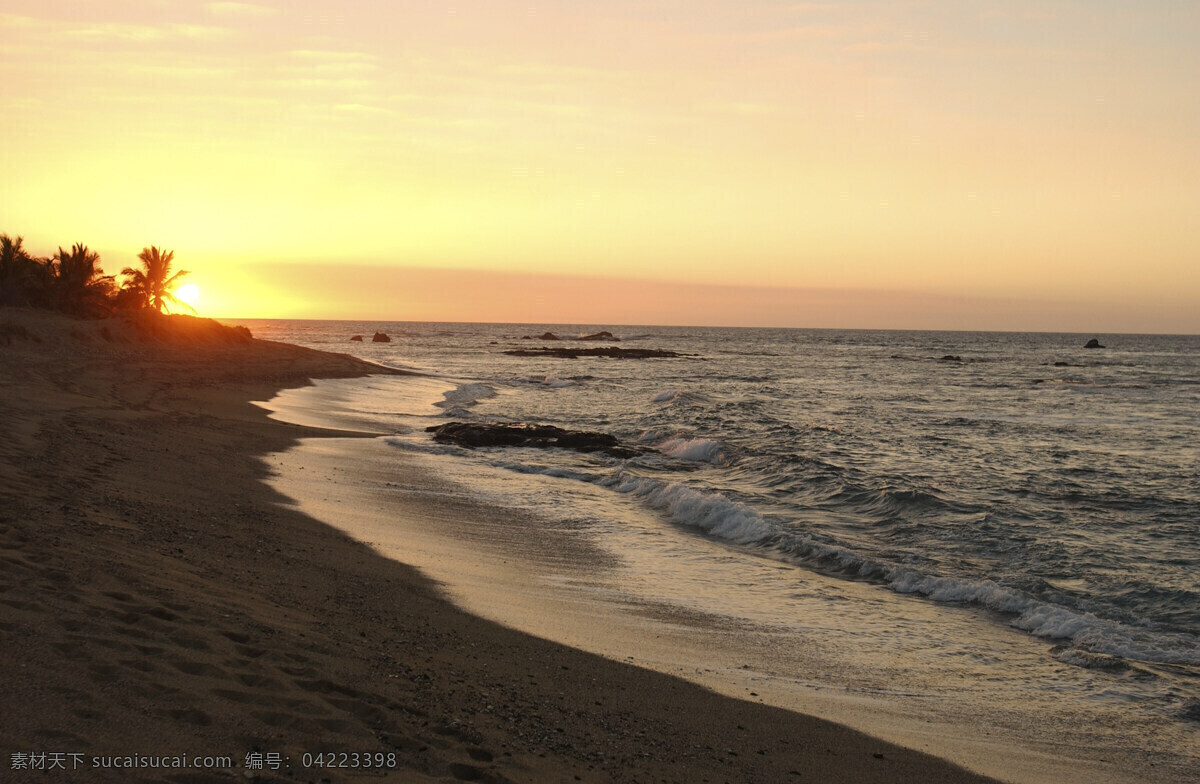 海滩 风景图片 波浪 朝阳 海浪 海水 黄色 沙滩 摄影图库 滩风景 自然风光 夕阳 自然景观 自然风景
