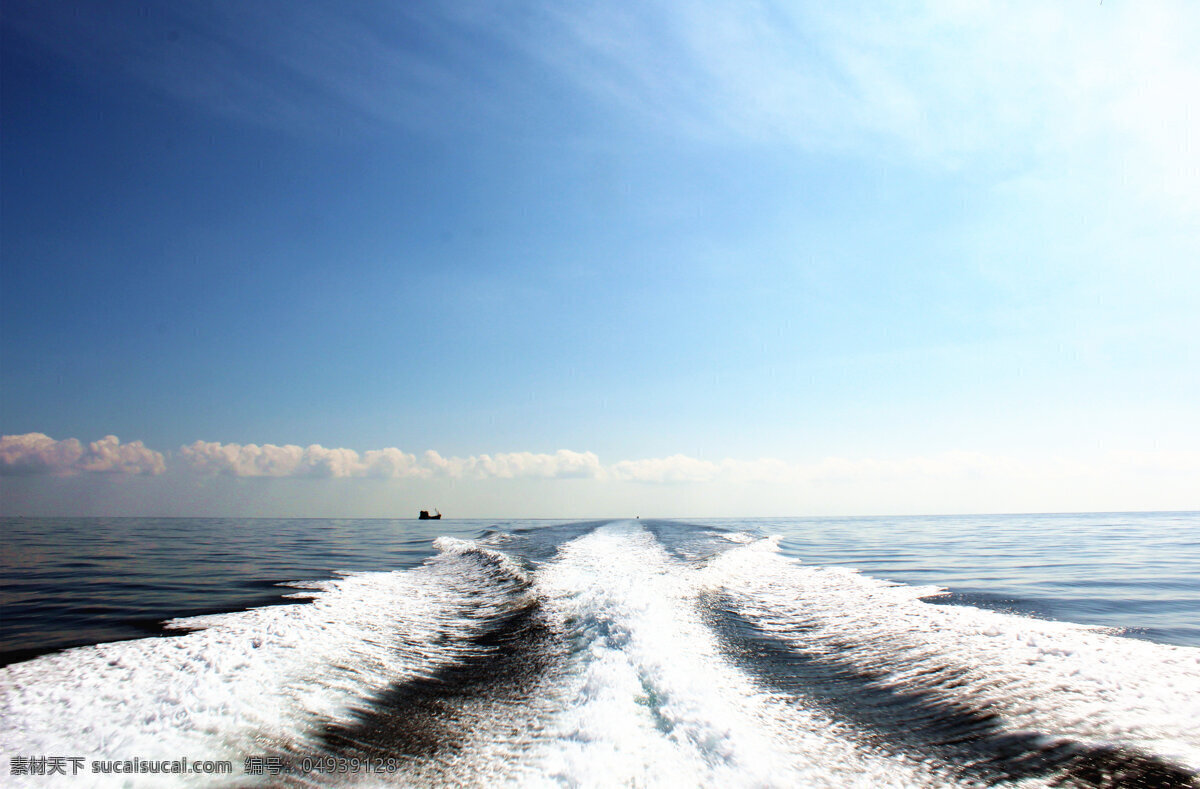 海浪 国外旅游 海景 蓝色大海 浪花 旅游摄影 浪 海上风光 游艇上 风景 生活 旅游餐饮