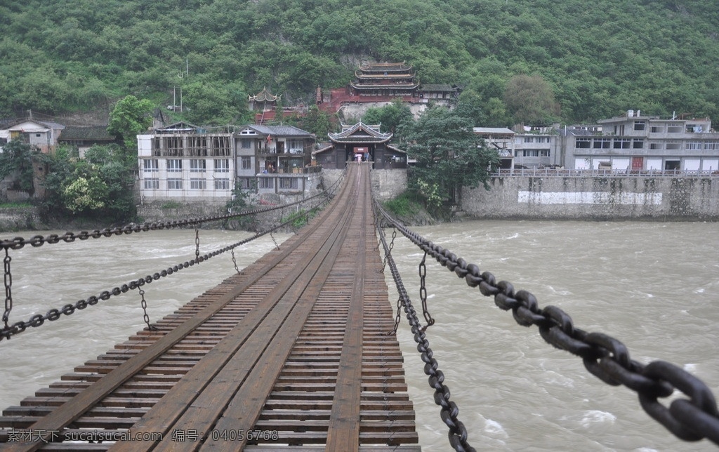 泸定桥 浮桥 铁链 建筑 山 河流 旅游摄影 国内旅游