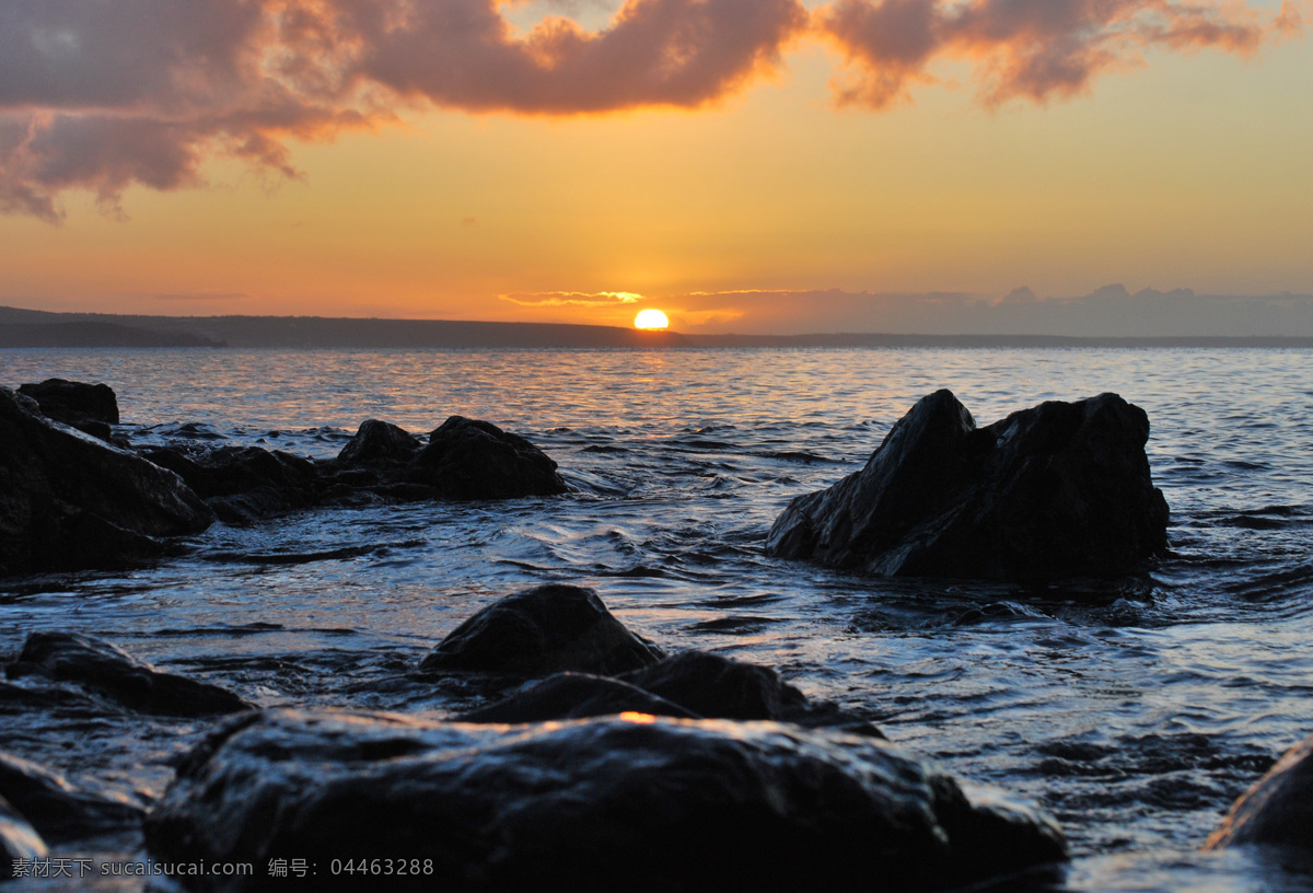 大海日出 海上日出 大海 太阳 朝霞 日落 云彩 礁石 海水 自然景观 自然风景