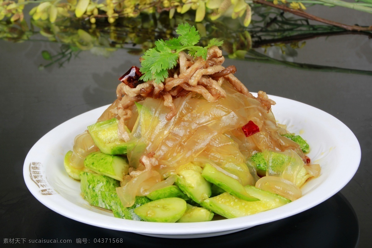 黄瓜拌拉皮 黄瓜 拌拉皮 凉菜 菜照 拉皮 餐饮美食 传统美食