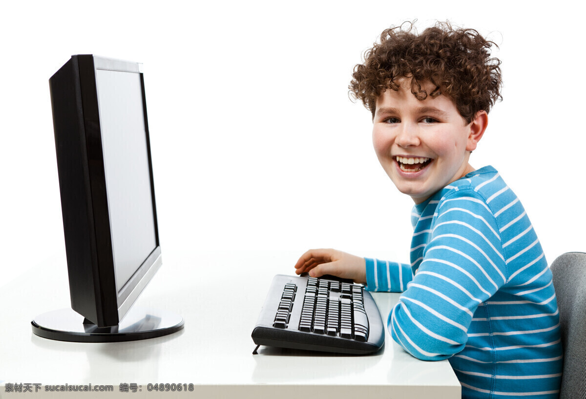 学习 电脑 小 男孩 外国儿童 可爱 孩子 小男孩 小男生 儿童教育 儿童图片 人物图片