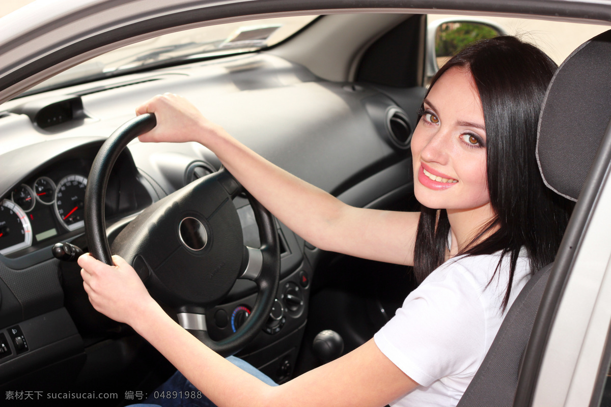 开车 美女图片 女性 性感美女 美女模特 时尚美女 美女写真 摄影图 轿车 人物图片