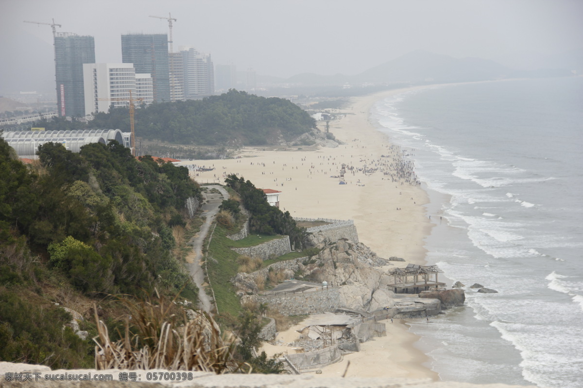 大海 国内旅游 海 海岸 海水 海滩 建筑 浪花 中国 海陵 岛 中国海陵岛 南海一号 山 森林 楼房 银滩 沙滩 旅游摄影 psd源文件