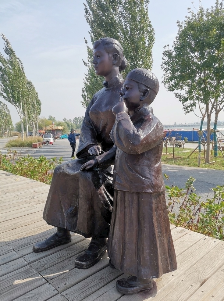 雕塑人物图片 雕塑 人物 写实人物 艺术品 人物雕塑 建筑园林
