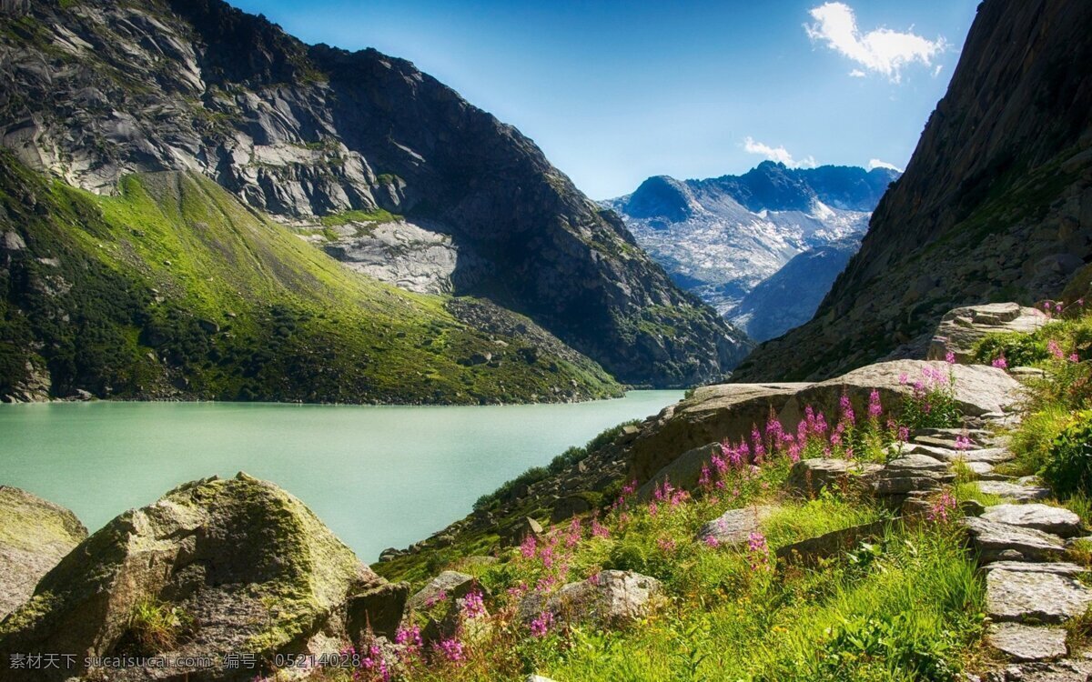 美丽 景色 湖水 花草树木 蓝天 山峰 风景 生活 旅游餐饮