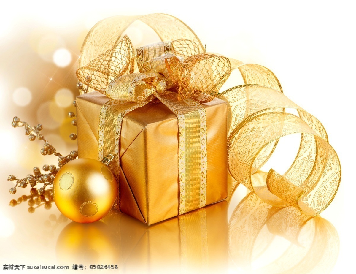 金色礼物盒 金色 礼物盒 圣诞礼物 节庆 圣诞素材 金色丝带 圣诞装饰球 生活百科 生活素材