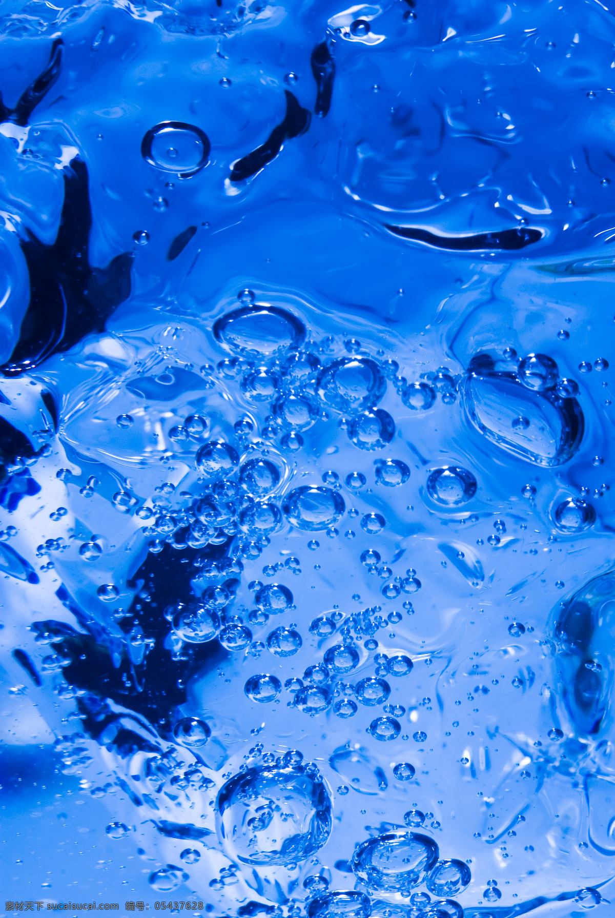 水 气泡 水珠 水滴 水珠图片 清澈的水 干净 清澈 水元素 水泡 蓝色 水图片 生活百科