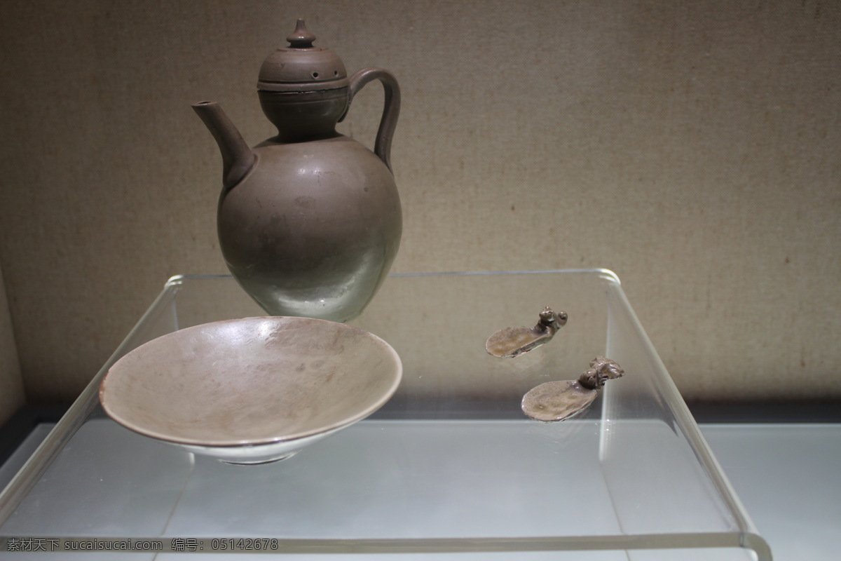 陶瓷免费下载 传统文化 瓷器 陶瓷 文化艺术 古典陶瓷 瓷器展览 瓷素材 陶瓷摄影 装饰素材 展示设计