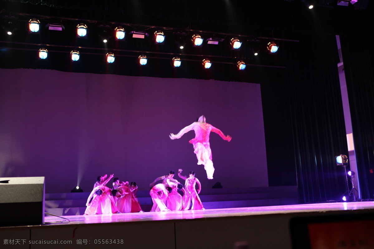 飞翔 舞蹈 舞台舞蹈 飞 集体舞 舞蹈音乐 文化艺术 黑色