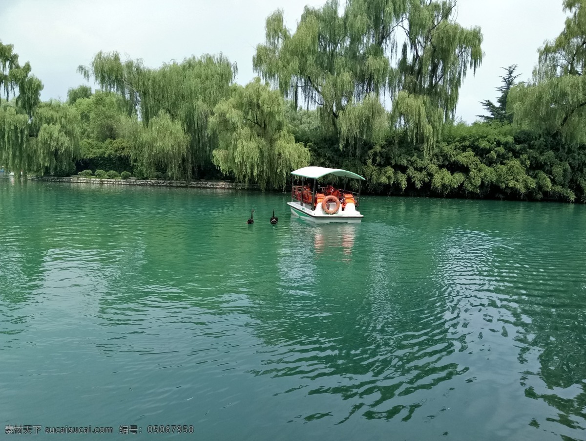 游湖 公园 船 风景 游玩 自然景观 田园风光