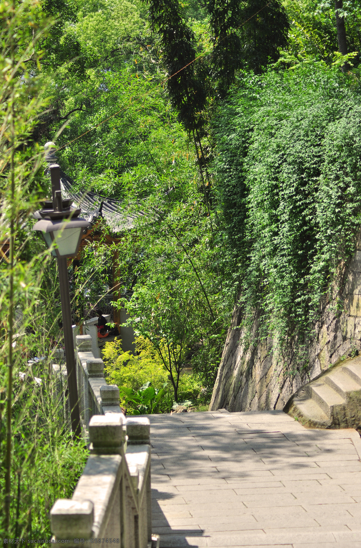 乌山 风景图片 灯柱 古灯 旅游摄影 绿树 人文景观 山间 小道 乌山风景 竹林 竹 石栏杆 古亭 家居装饰素材 灯饰素材